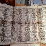 ...e l�albero genealogico della famiglia, contiene anche la trascrizione di alcuni dei documenti che andarono distrutti ad Atri nel 1799